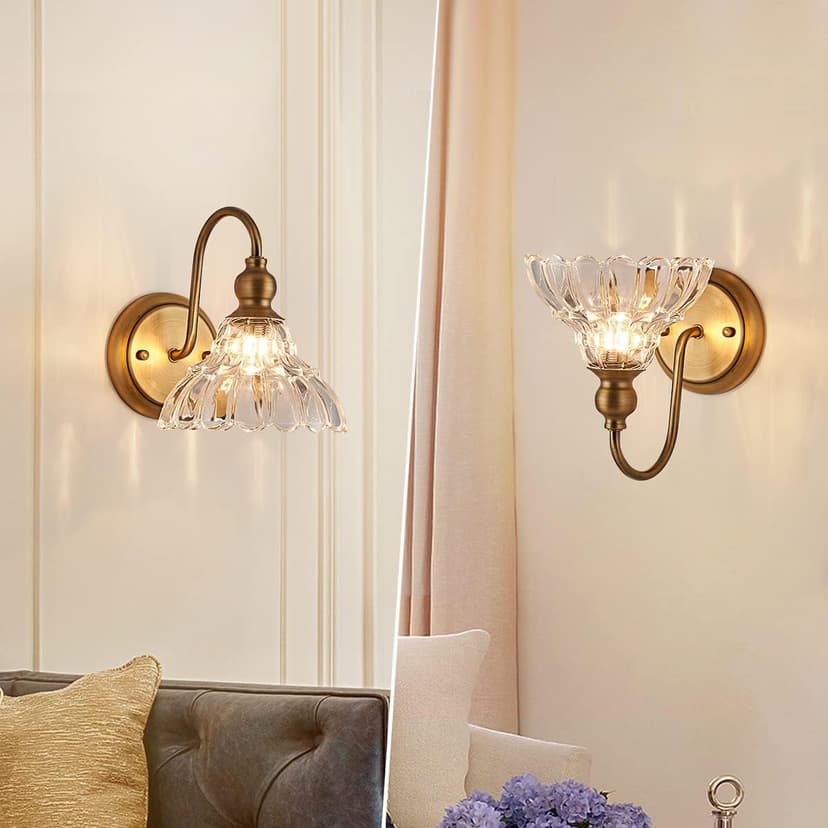 Vintage Brass Wall Sconce Bronze Bathroom Wall Light Made of Electroplated Copper Body and Pressed Patterned Glass Retro Vanity Lights for Bedroom, Doorway, Hallway