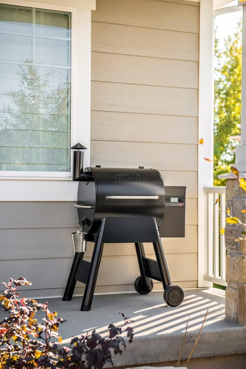 Traeger Grills Pro 575 Wood Pellet Smoker and Grill, WiFi and App Enabled Electric Smoker, 6-in-1 BBQ and Pellet Grill, 572 Square Inches of Grilling Area, 500 Degree Max Temperature, Black Finish