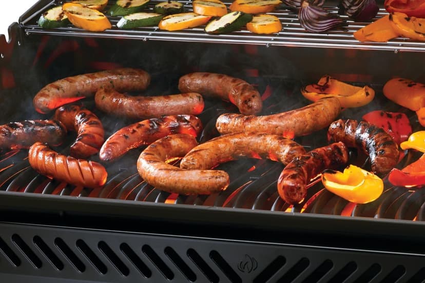 Napoleon Rogue PRO 625 Natural Gas Grill with Infrared Side Burner, Black - 6 Burners