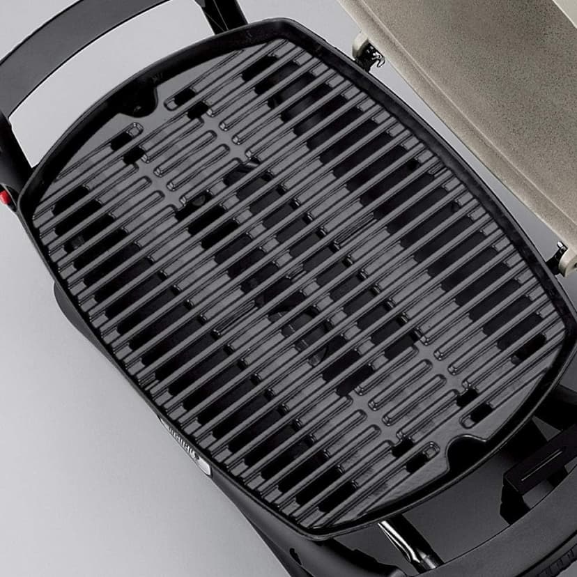 Weber Q1000 Liquid Propane Grill, Chrome