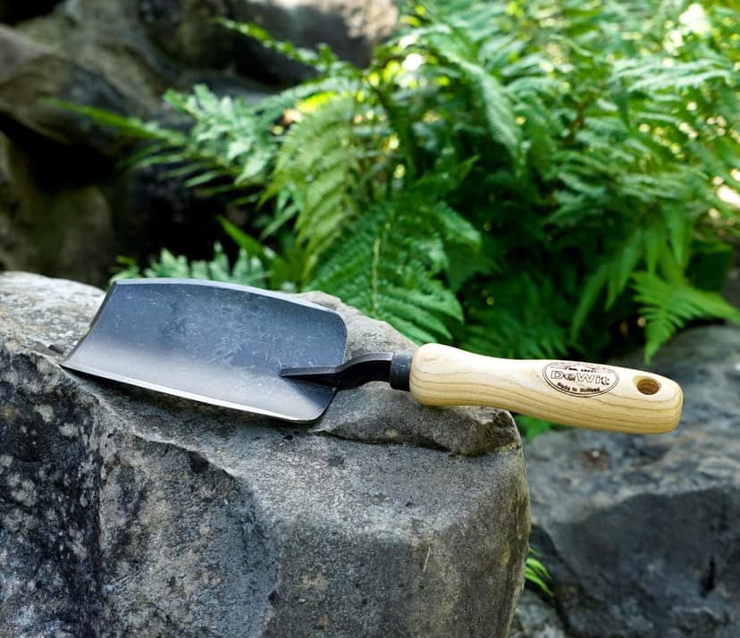 Tierra Garden - DeWit Square-Head Trowel, natural