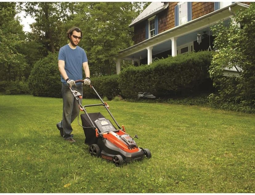 BLACK+DECKER 40V MAX* Cordless Lawn Mower, 16-Inch (CM1640)