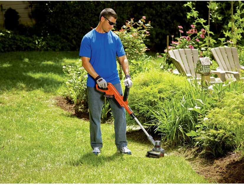 BLACK+DECKER 20V MAX Cordless String Trimmer, 2 in 1 Trimmer and Edger, 12 Inch, Battery Included (LST300)