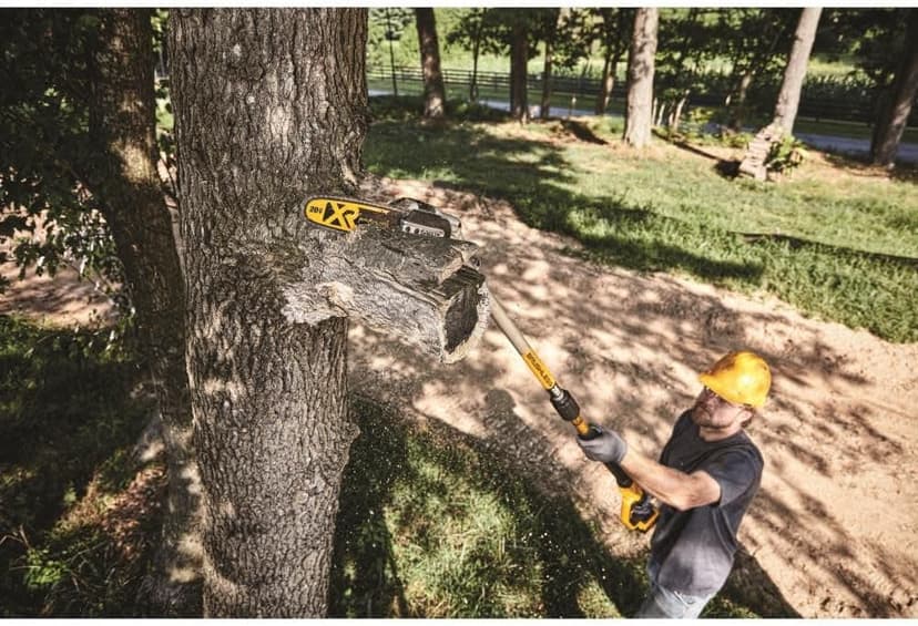 DEWALT DCKO86M1 20V MAX* Cordless Pole Saw and Pole Hedge Trimmer Combo Kit