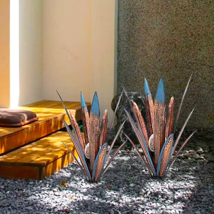 2pcs Tequila Sculpture Metal Agave Plant Home Decor Rustic Hand Painted Figurines Yard Decorations Lawn Ornaments（Multi-Color LED Solar Light ）