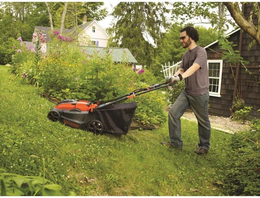 BLACK+DECKER 40V MAX* Cordless Lawn Mower, 16-Inch (CM1640)