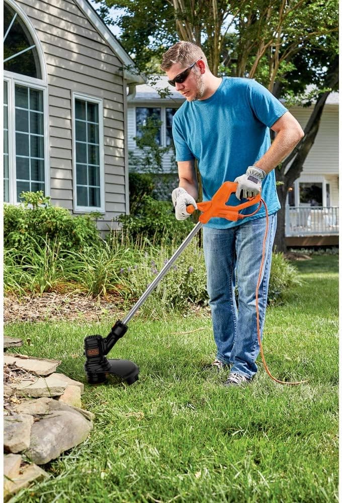 BLACK+DECKER String Trimmer, 13-Inch, 4 Amp (BEST935)