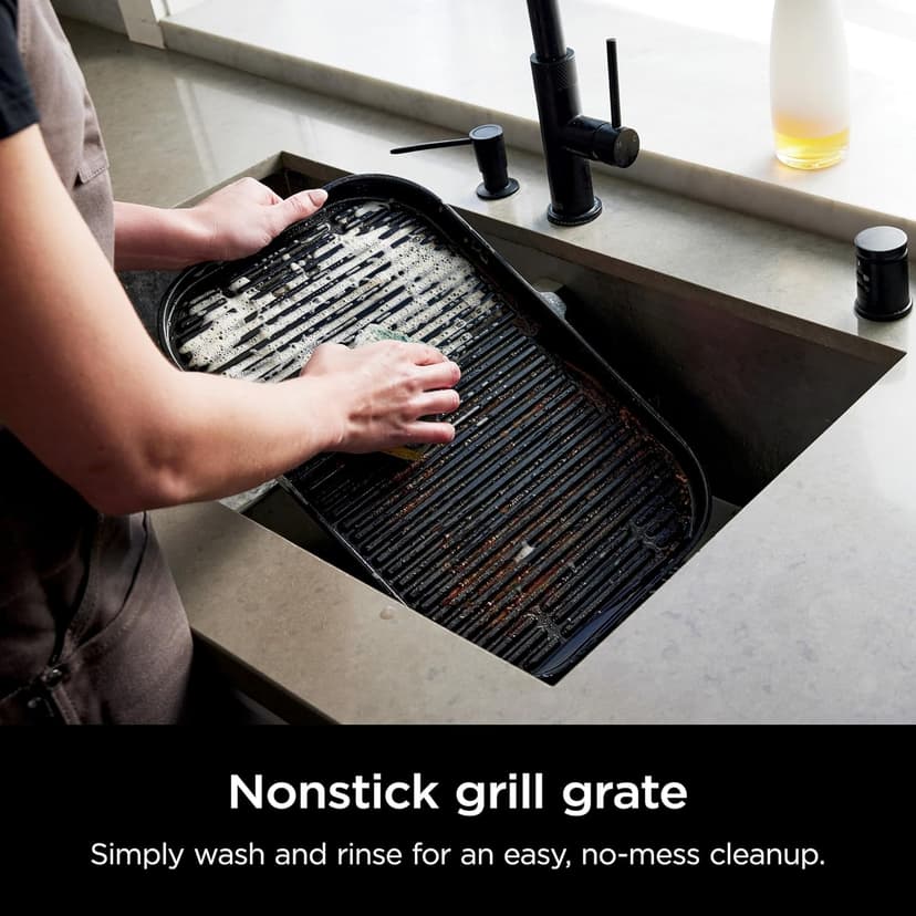 Ninja OG951 Woodfire Pro Connect Premium XL Outdoor Grill & Smoker, Bluetooth, App Enabled, Air Fryer, Woodfire Technology, 2 Built-In Thermometers, Black (Renewed)