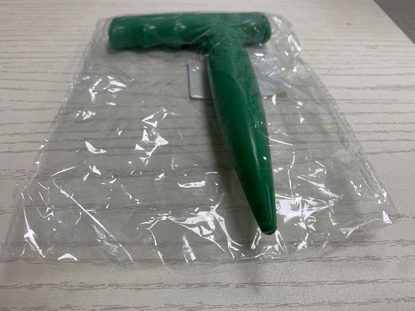 6.9 inch Bulb Planter Tool Plastic Sow Dibbler with Handle Garden Hand Dibber Garden Seed Tool for Sowing Seeds Planting Bulbs Digging (Green)