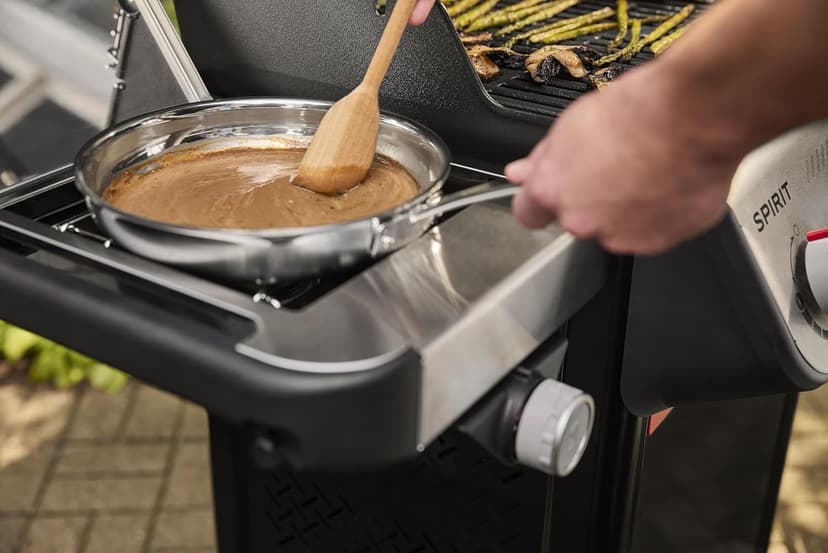 Weber SPIRIT 4-Burner Grill E-435 Liquid Propane Black