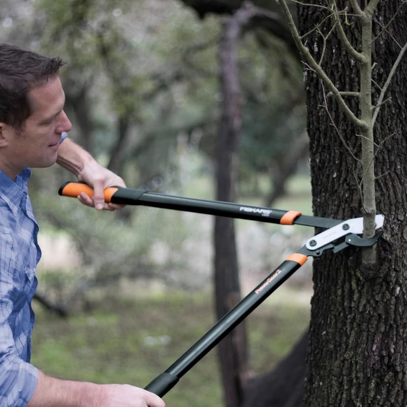 Fiskars Loppers for Tree Trimming, Heavy Duty, Sharp Bypass Steel Blade Tree Branch Cutter up to 1.75" Diameter Cut Capacity, PowerGear2 Design with Compound Action for 3X Power, 25" Hand Loppers