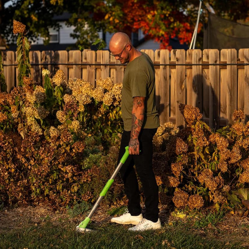 Grootpow WP5 Heavy Duty Weed Puller Tool, Stand Up Dandelion Weeder with 40" Handle, 3 Claws & Fiberglass Foot Pedal, Weeding Tool Made with Cast-Iron, Easily Remove Weeds Without Bending or Kneeling