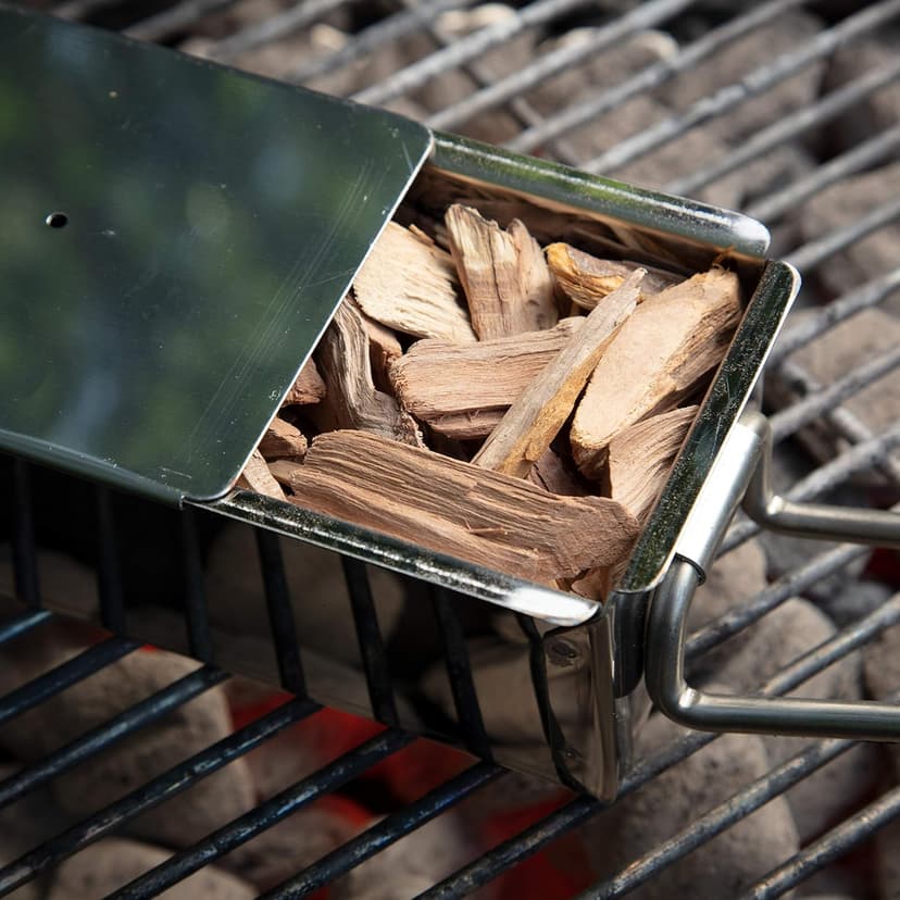 Camerons All Natural Oak Wood Chips for Smoker - 260 Cu. in. Bag, Approx 2 Pounds - Kiln Dried Coarse Cut BBQ Grill Wood Chips for Smoking Meats - Barbecue Smoker Accessories - Grilling Gifts for Men