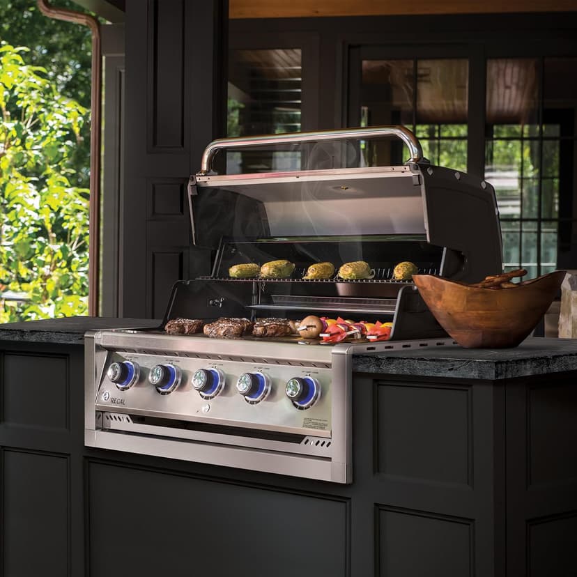 Broil King 886717 Regal S 520, Natural Gas (NG), Stainless Steel, Black
