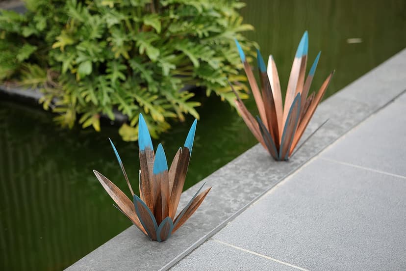 Large Tequila Rustic Sculpture, Rustic Metal Agave Plants for Outdoor Patio Yard, Home Decor Hand Painted Metal Agave Garden Yard Statue, Outdoor Lawn Ornaments (2 Big 1 Small)