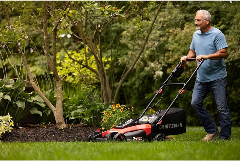CRAFTSMAN V20 Lawn Mower, Push Mower, Lightweight and Portable, Grass Bag, Battery and Charger Included (CMCMW220P2)