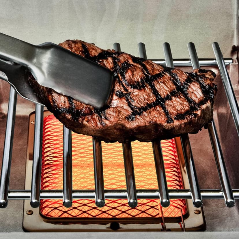 Broil King 875944 Baron S 490 Pro IR, Liquid Propane (LP), Stainless Steel, Black