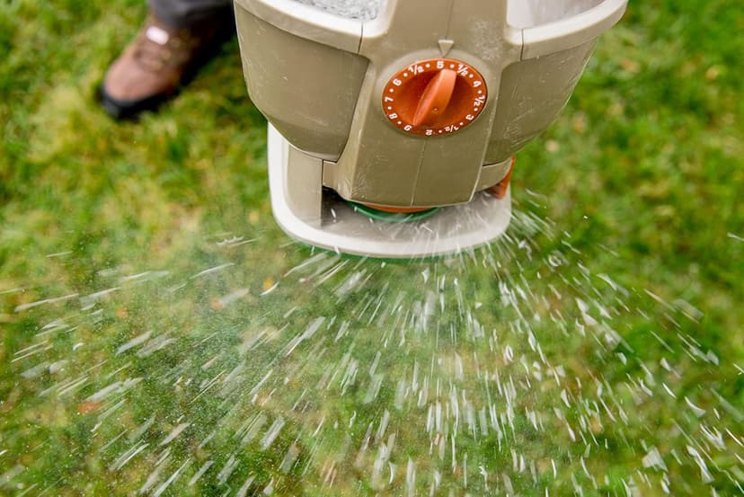 Scotts Wizz Battery Powered Fertilizer, Seed, and Ice Spreader