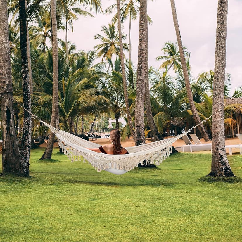Indoor Hammock with Macrame Fringe for 2 Persons,Double Boho Hammocks with Tassels,Portable Cotton Rope Hamaca Swing with Travel Bag for Outside,Porch,Garden,Patio,Backyard,Up to 500lbs White