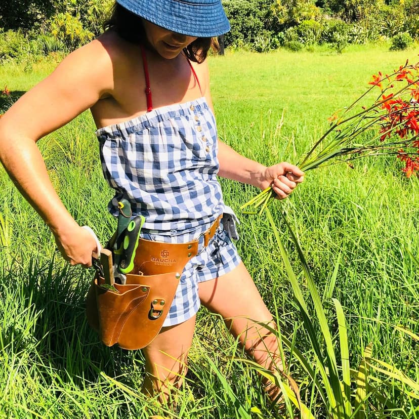 Leather Garden Tool Belt - Gardening gifts for women- Utility belt - Garden Tools Organizer Holster Pouch -Gift for Gardeners and Florists
