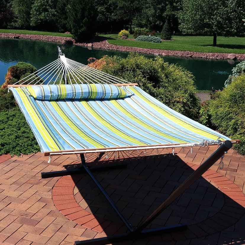 Sunnydaze Quilted Outdoor Hammock with Spreader Bars - Heavy-Duty 450-Pound Capacity Double Hammock for Outside - Blue and Green