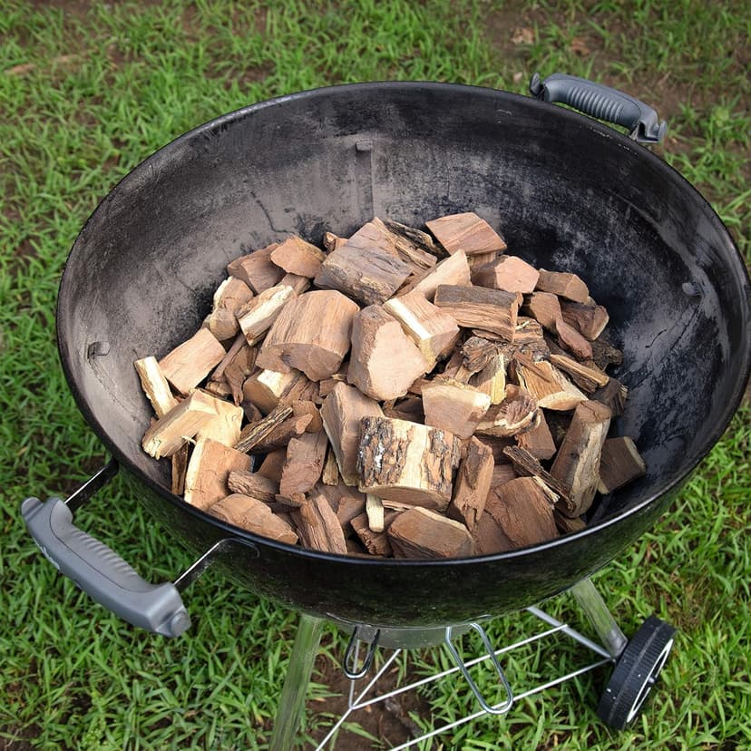 Camerons All Natural Oak Wood Chunks for Smoking Meat - 840 Cu. in. Box, Approx 10 Pounds - Kiln Dried Large Cut BBQ Wood Chips for Smoker - Barbecue Chunks Smoker Accessories