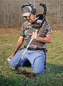 Bounty Hunter Gold Digger Metal Detector for Kids with Trash Elimination and Sensitivity Controls – Lightweight Design for Coins, Relics, Jewelry, and Gold Detection