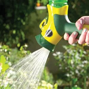 Miracle-Gro LiquaFeed All Purpose Plant Food Advance Starter Kit, For Flowers, Vegetables, Trees and Shrubs, One 16 oz. Plant Food and One Feeder