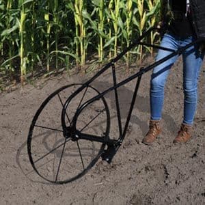 EarthWay 6500 High Wheel Tubular High Wheel Cultivator with Comfort Handle with 3- Position Adjustable, Quick Change Implements, and 24 Inch Steel Wheel