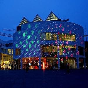 Christmas Laser Lights, Projector Lights Landscape Spotlight Red and Green Star Show with Christmas Decorative Patterns for Indoor Outdoor Garden Patio Wall