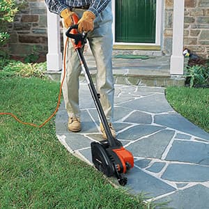 BLACK+DECKER 12 Amp 2-in-1 Landscape Edger and Trencher, (LE760FF)