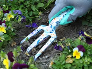 WORKPRO Aluminum Garden Tool Set, 4PCS Heavy Duty Hand Garden Tools with Box Include Trowel, Rake, Pruner, Garden Gloves, Garden Gifts