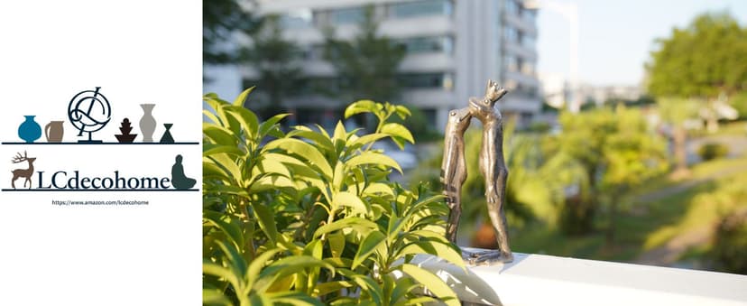 Frog Decor Garden Statue Decor Outside - Couple Kiss Plog Statue Outside Frog Figurines for Yard Patio Lawn Decorations Couple Frogs Front Yard Decorations Outdoor 3.5" 2" 8.75"