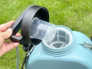 3.2 Gallon Battery Powered Backpack Sprayer, Upgraded Electric Back Pack Sprayer with 3 Spray Force, Battery Indicator, Rechargeable Handle, 41" Telescopic Wand, 5 Mist Nozzles, for Lawn and Garden