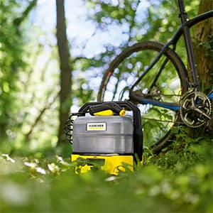 Kärcher OC 3 Plus Mobile Outdoor Cleaner, 1.8 gal. Water Tank, Spray Gun and Hose, Battery Operated, for on-The-go Cleaning, 72 PSI