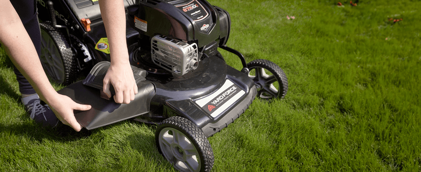 Yard Force Self Propelled Lawn Mower Briggs & Stratton 150cc Gas Engine 22-inch Steel Deck 3-in-1 Mulch, Bag, Side Discharge, 12-inch High Rear Wheels