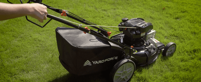 Yard Force Self Propelled Lawn Mower Briggs & Stratton 150cc Gas Engine 22-inch Steel Deck 3-in-1 Mulch, Bag, Side Discharge, 12-inch High Rear Wheels