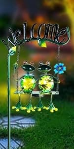 HONGLAND Metal Yard Art Garden Decor for Outside - Cute Frog Outdoor Decor - 3D Spring Frogs Figurine Garden Sculptures & Statues - Gifts for Grandma Mom - 2 Pcs