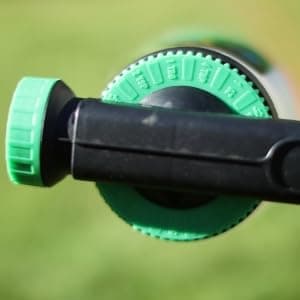 RL Flo-Master Chameleon Hose End Sprayer for use with Fertilizers, Weed Killers, Fungicides and Insect Killers, 32 ounce Refillable Bottle Included