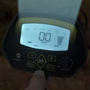 SAKOBS Metal Detector for Adults - High Accuracy Metal Detector with Discrimination Mode & Distinctive Audio Prompt and LCD Display Waterproof Search Coil for Treasure Hunting Beginners Professionals