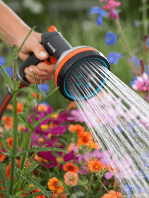 Gardena (18332) Watering Wand, 29" Sprayer Wand with Superior Stainless Head, Perfect for Hanging Baskets, Plants, Flowers, Shrubs, Garden and Lawn. Comes with GARDENA Quick Connect system.