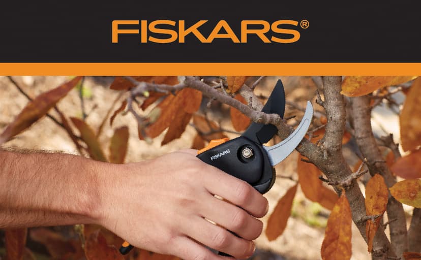 Fiskars Bypass Pruning Shears, Branch Cutter with 5/8" Cut Capacity, Garden Shears with Sharp Steel Blade, Rust Resistant, Ergonomic Pruners with Comfort Handle and Safety Lock, Gardening Hand Tools