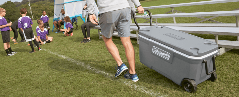 Coleman Classic Series Insulated Portable Wheeled Cooler, Leak-Resistant Outdoor Hard Cooler Keeps Ice up to 5 Days, 100-Quart