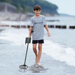 Bounty Hunter TK4 Tracker IV Metal Detector with Waterproof 8-Inch Coil, Versatile Detection Modes, Durable Construction, and Easy-to-Use Controls for All-Terrain Treasure Hunting Adventures