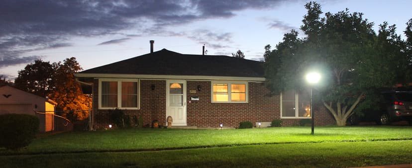 Olafus 2 Pack 100W LED Flood Light Outdoor, 9000lm LED Work Light with Plug, IP66 Waterproof Exterior Security Lights, 6500K Daylight White Outside Floodlights for Playground Yard Stadium Lawn