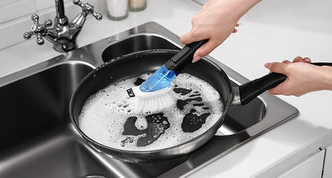 SUBEKYU Dish Brushes with Soap Dispenser, Kitchen Dish Scrubber Brushes with Handle, Dishwashing Cleaning Scrubbers for Dishes/Pans/Pots, Black, 2Pack