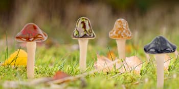 8Pcs Ceramic Garden Mushrooms Figurine Decorative Plants Stakes Accessories Lawn Ornaments Statue for Outdoor (Random Color) (Blooming-1)