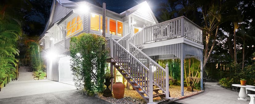 Onforu 100W Flood Lights Outdoor, 9000lm Bright LED Work Light with Plug, 6500K Daylight White LED Flood Lighting, IP66 Waterproof Security Yard Lights for Yard Garage Stadium 2 Pack