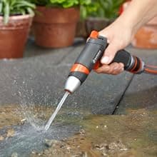 Gardena (18332) Watering Wand, 29" Sprayer Wand with Superior Stainless Head, Perfect for Hanging Baskets, Plants, Flowers, Shrubs, Garden and Lawn. Comes with GARDENA Quick Connect system.