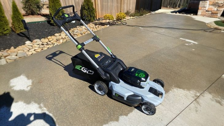 Best Battery: Ego Power+ 21″ Lawn Mower